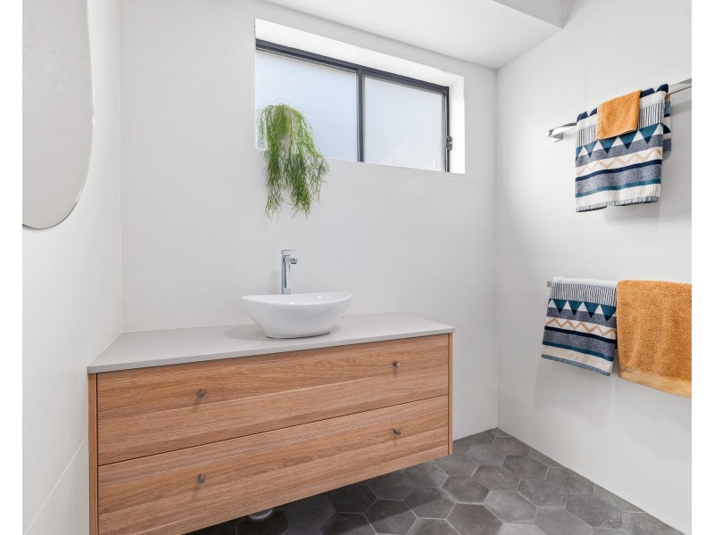 1/15 Guna Street, Charlestown NSW 2290