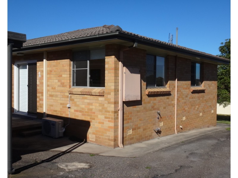 1/8 Clare Street, Glendale NSW 2285