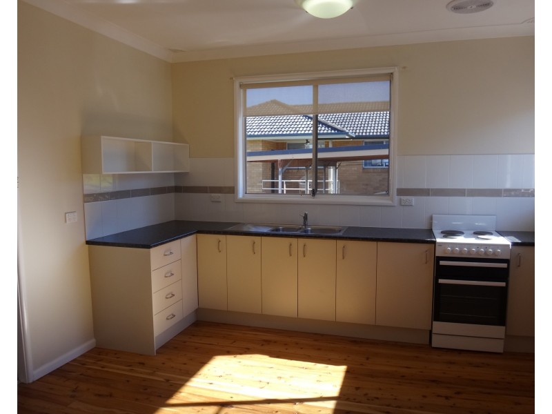 1/8 Clare Street, Glendale NSW 2285