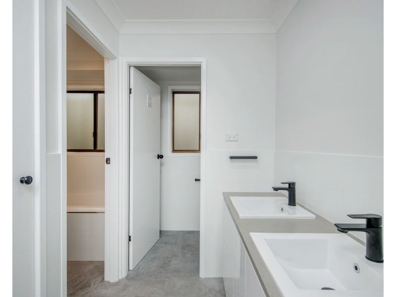 55 East Street, Warners Bay NSW 2282