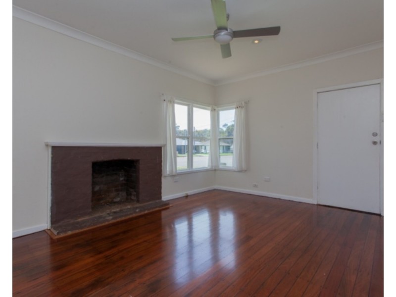 16 Swan Street, Windale NSW 2306