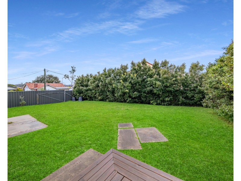 8 Hutton Street, Charlestown NSW 2290