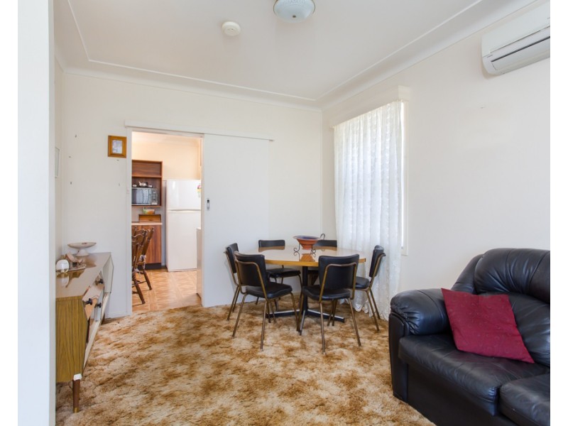 37 Waratah Street, Kahibah NSW 2290