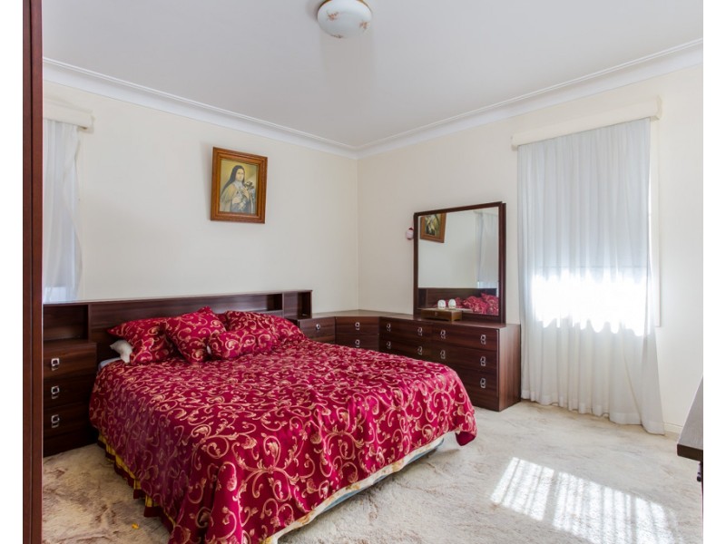 37 Waratah Street, Kahibah NSW 2290