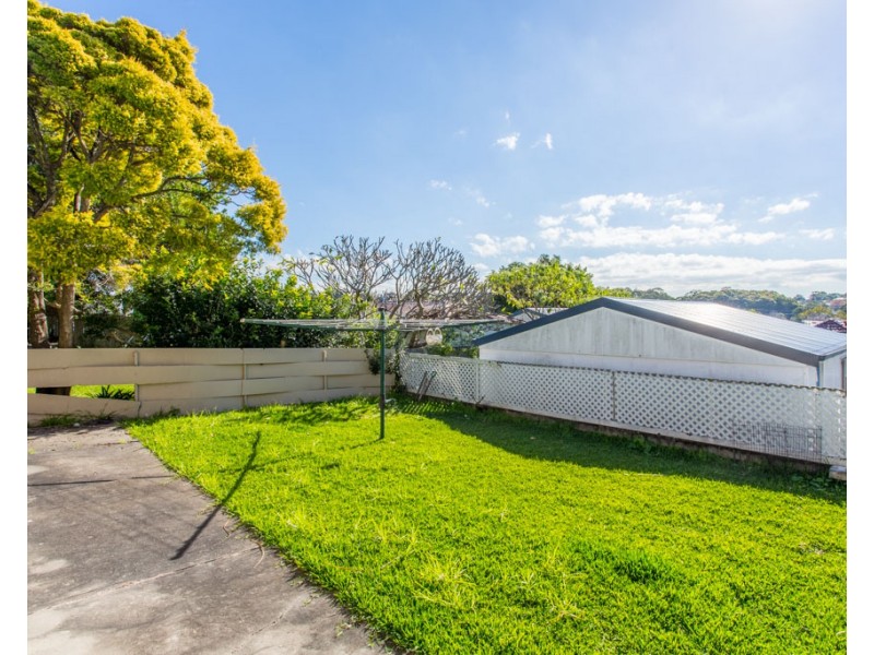 37 Waratah Street, Kahibah NSW 2290
