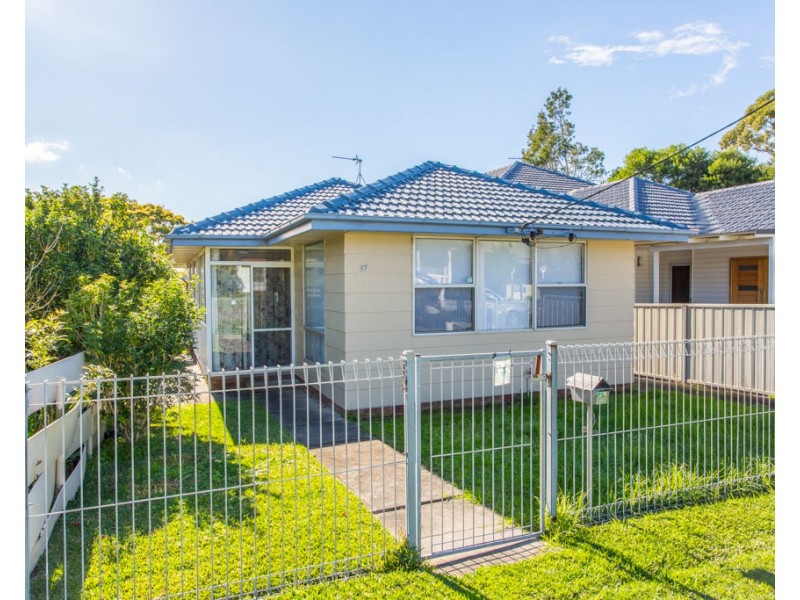 37 Waratah Street, Kahibah NSW 2290