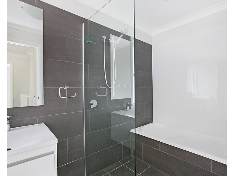 5/10 Cowper Avenue, Charlestown NSW 2290