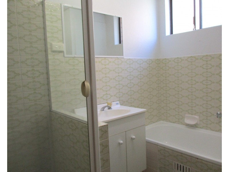 1/38 Kitchener Parade, The Hill NSW 2300