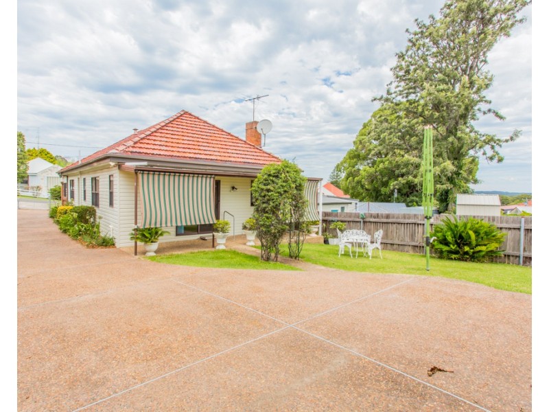 5 Buller Street, Charlestown NSW 2290