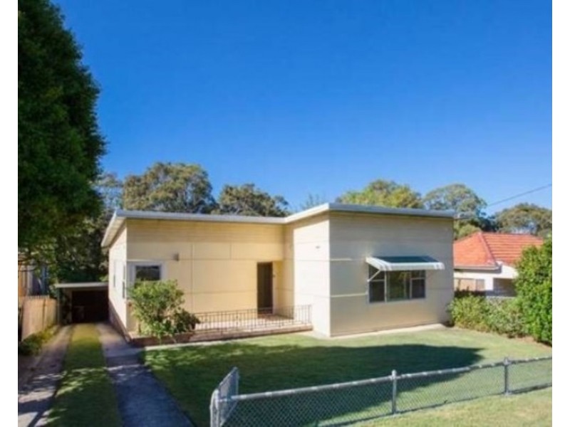 24 Mills Street, Warners Bay NSW 2282