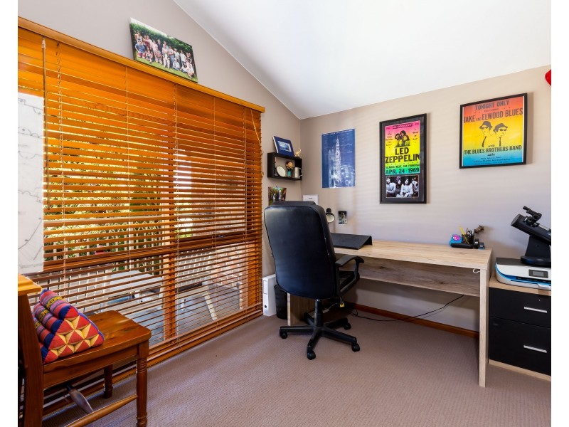 30 Haynes Avenue, Eleebana NSW 2282