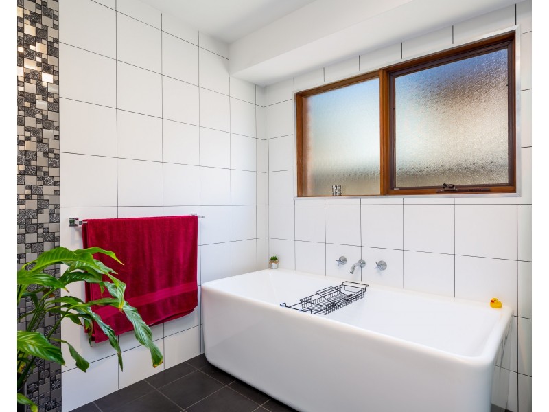 30 Haynes Avenue, Eleebana NSW 2282
