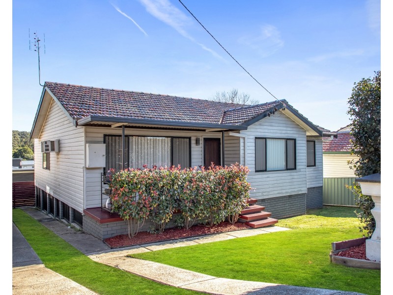 74 Lake Road, Wallsend NSW 2287