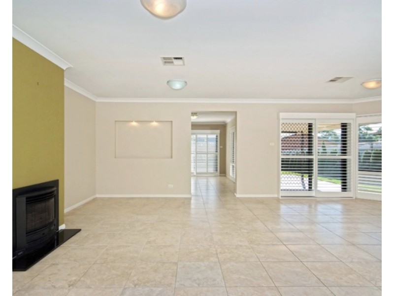 73 Yorston Street, Warners Bay NSW 2282