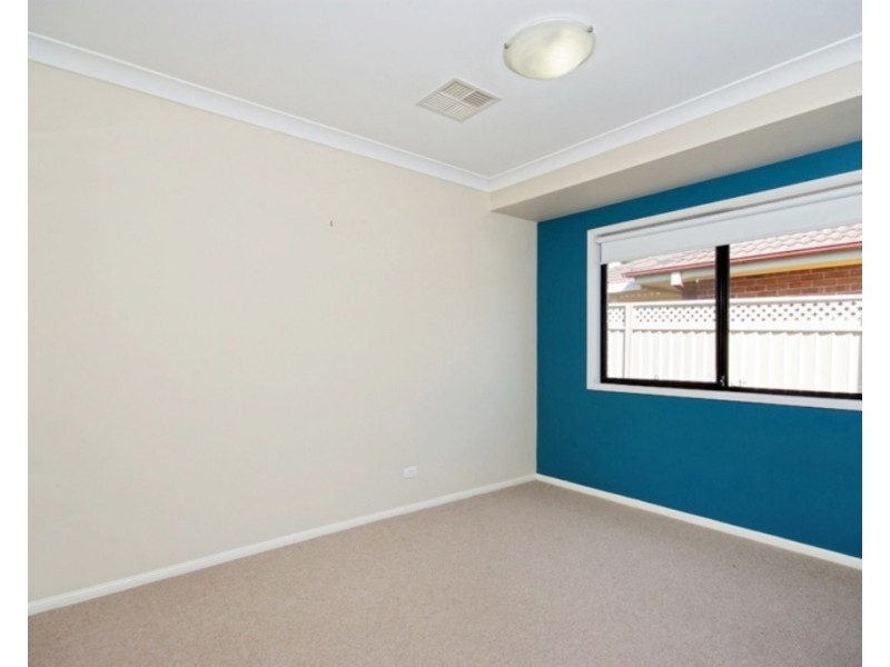 73 Yorston Street, Warners Bay NSW 2282