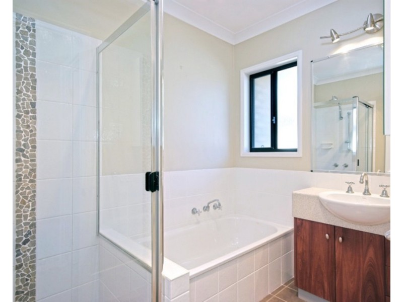 73 Yorston Street, Warners Bay NSW 2282