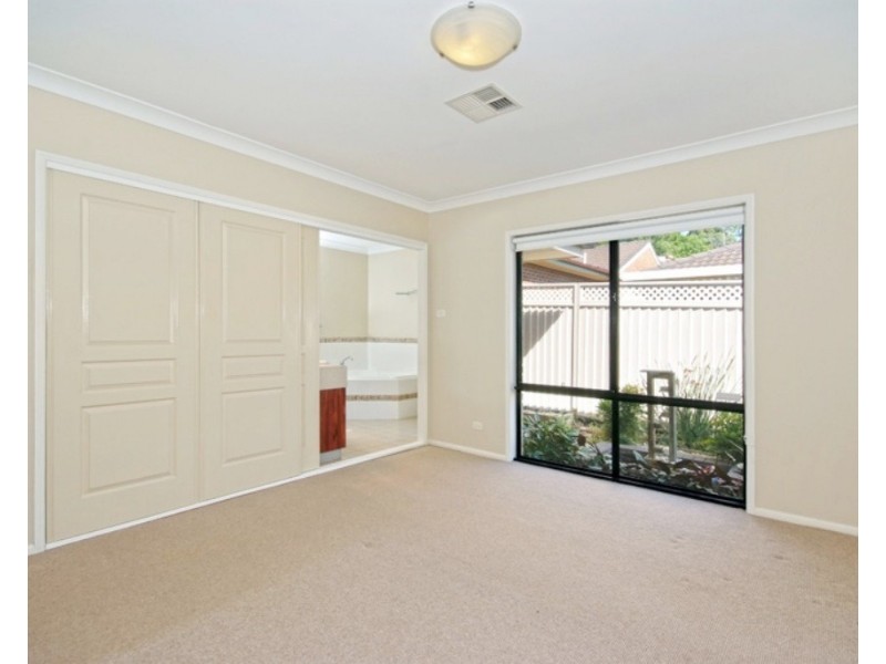 73 Yorston Street, Warners Bay NSW 2282