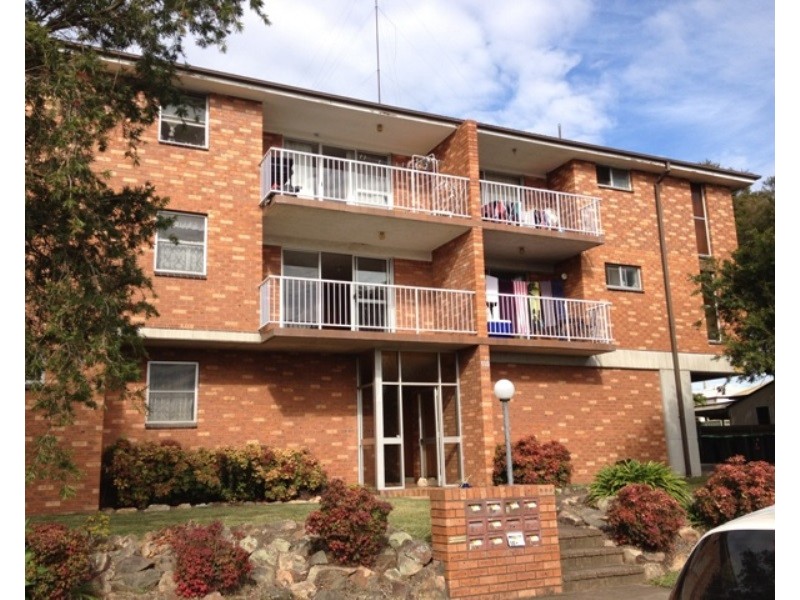 2/115 Teralba Road, Adamstown NSW 2289