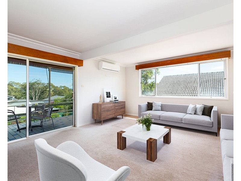 8 Crestwood Place, Warners Bay NSW 2282