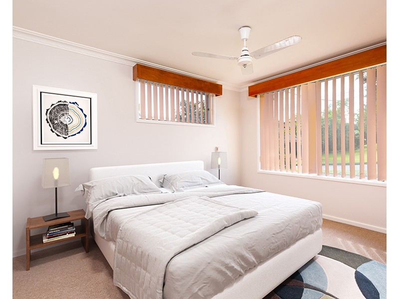 8 Crestwood Place, Warners Bay NSW 2282