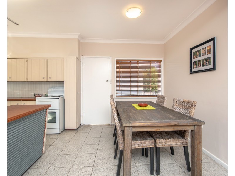 82 Roslyn Avenue, Charlestown NSW 2290