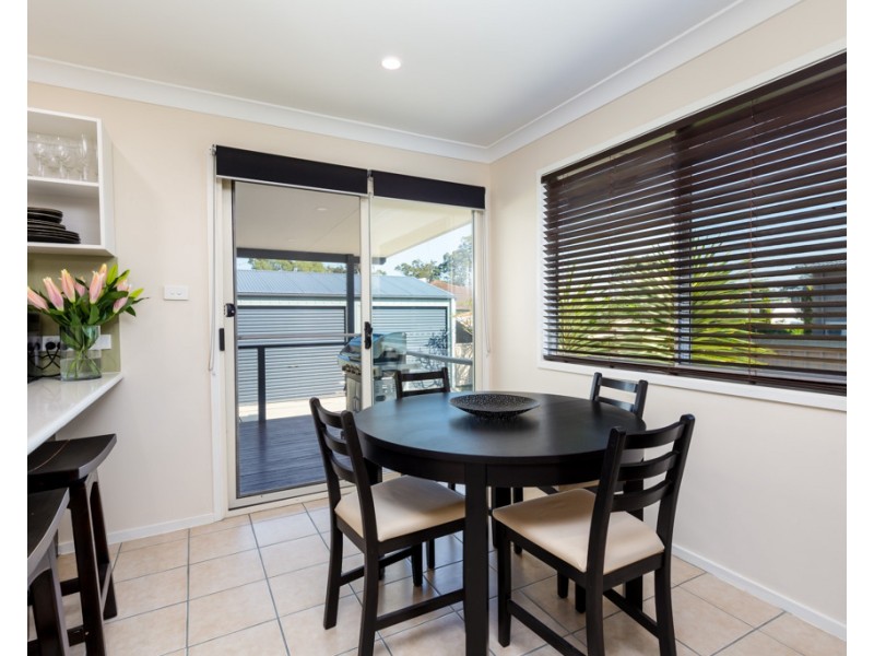 853 Macquarie Drive, Valentine NSW 2280
