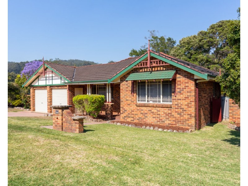 1 Edgewood Close, Tingira Heights NSW 2290