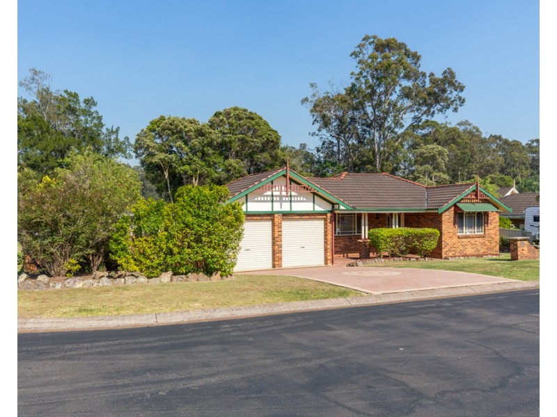 1 Edgewood Close, Tingira Heights NSW 2290