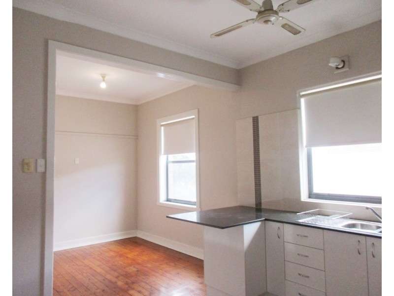 2/258 Brunker Road, Adamstown NSW 2289
