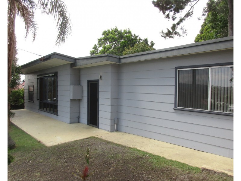22 Lake Avenue, Cardiff South NSW 2285