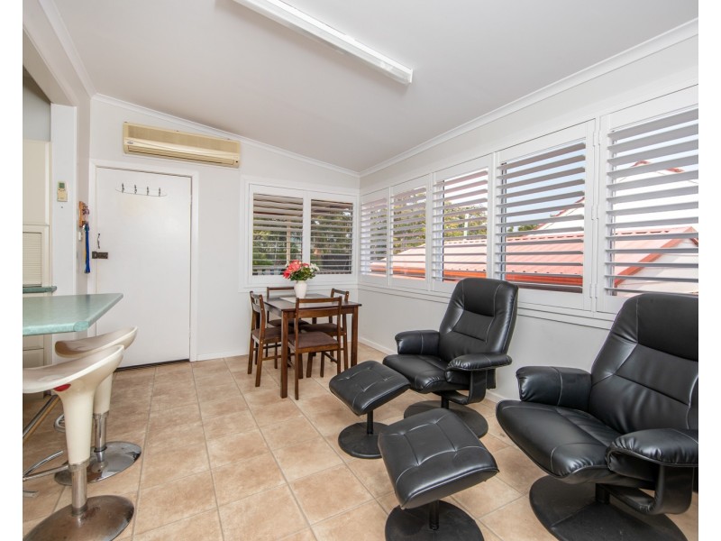 136 Rae Crescent, Kotara NSW 2289