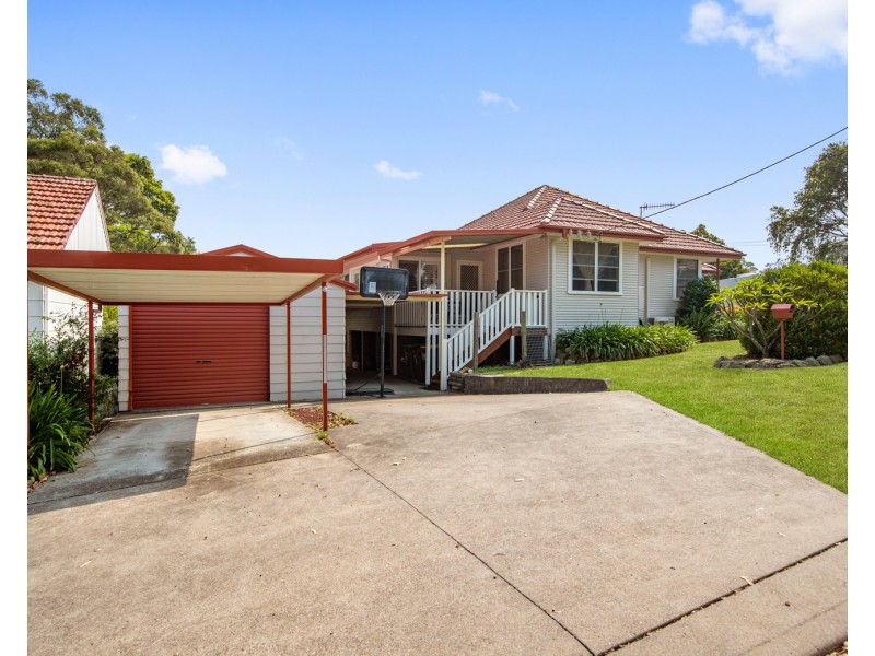 136 Rae Crescent, Kotara NSW 2289