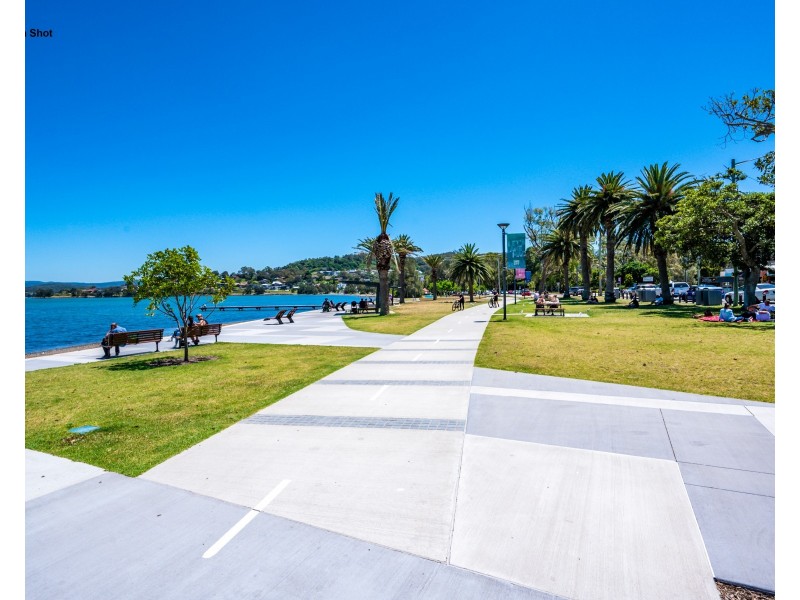 20 Burgin Way, Warners Bay NSW 2282