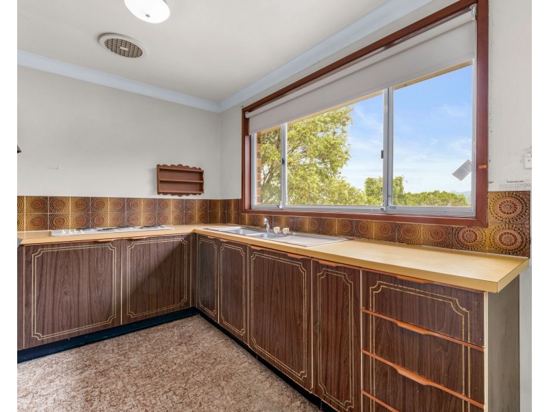 24 Tomaga Parade, Mount Hutton NSW 2290