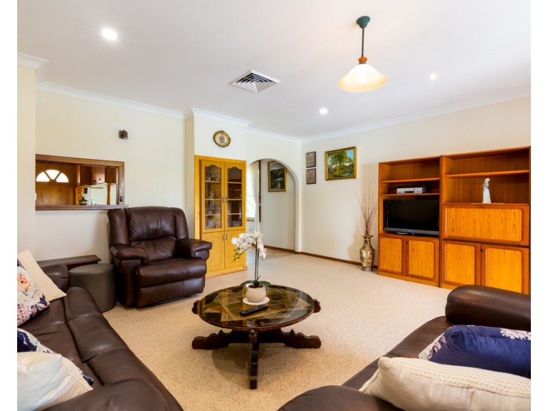 7 Charles Street, Cardiff NSW 2285