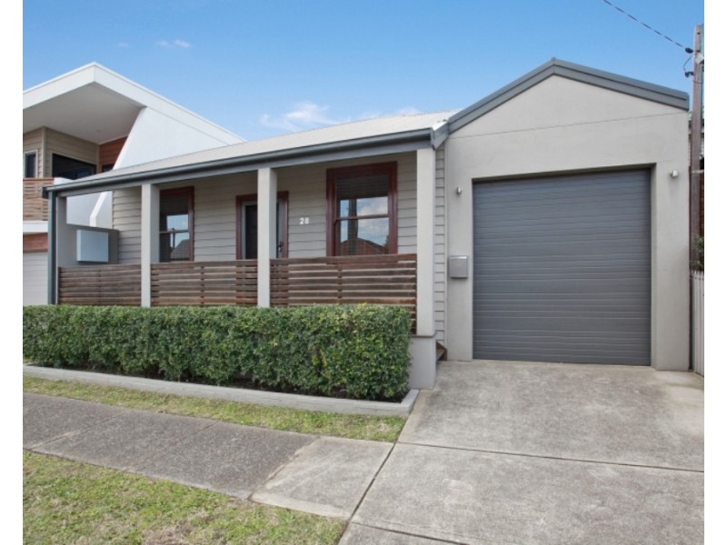 28 Gulliver Street, Hamilton NSW 2303