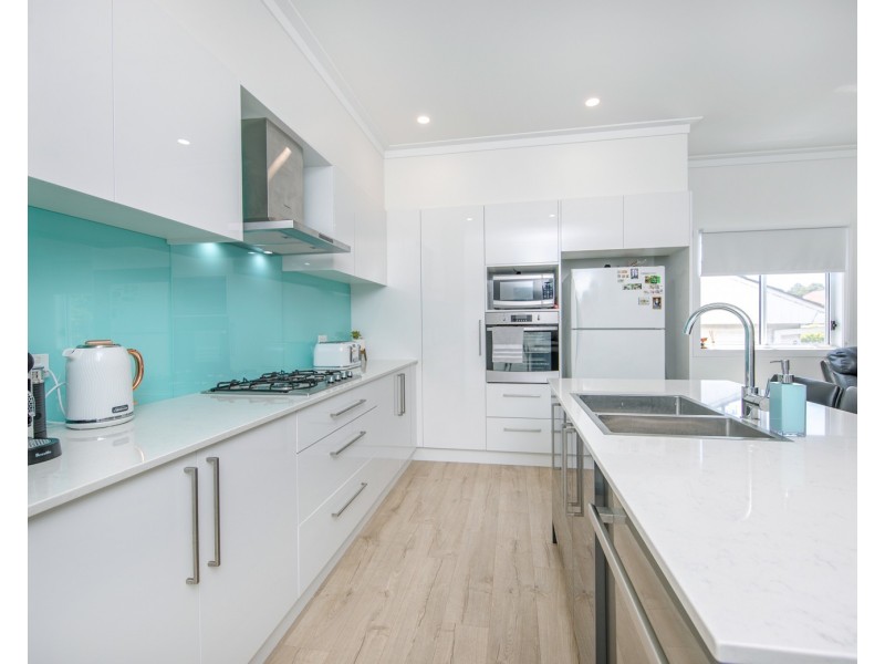 8 Merran Avenue, Charlestown NSW 2290