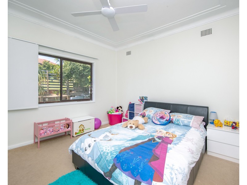 8 Merran Avenue, Charlestown NSW 2290