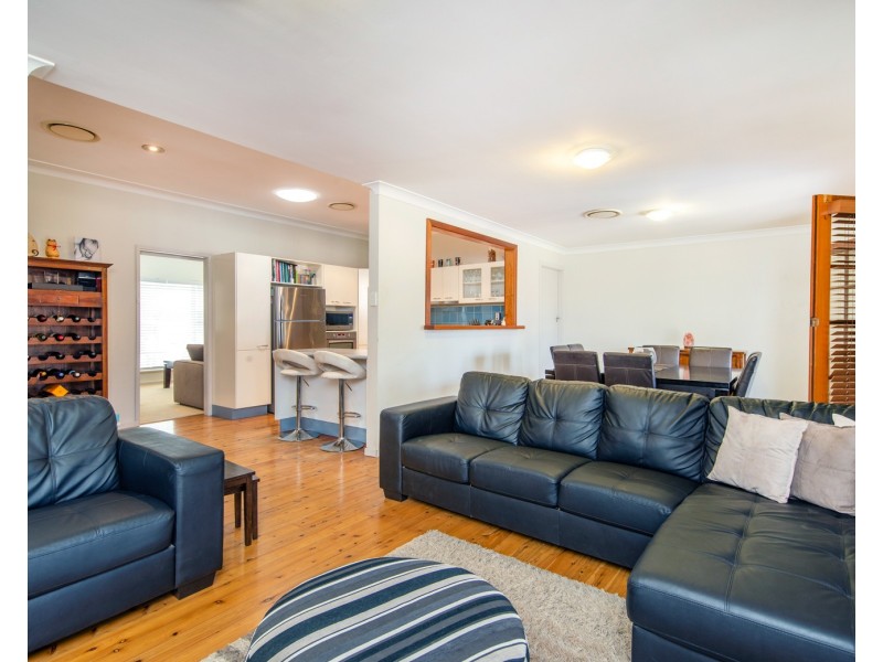 17 Creswell Avenue, Charlestown NSW 2290