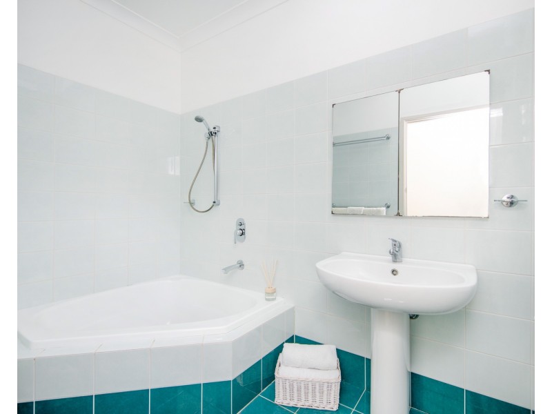 17 Creswell Avenue, Charlestown NSW 2290