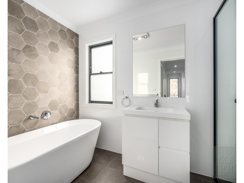 4/31 Hutcheson Avenue, Rankin Park NSW 2287