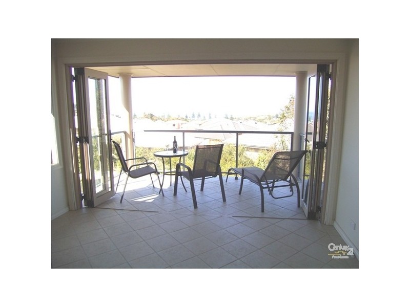 12 Elandale Place, Redhead NSW 2290