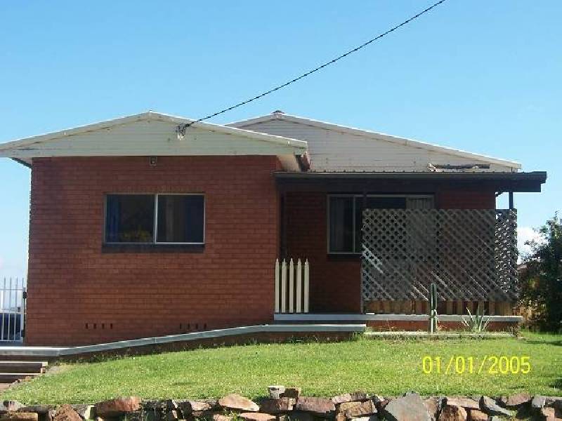 13 High Street, Redhead NSW 2290