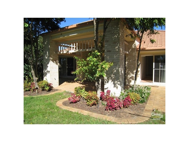 16 St Andrews Way, Fletcher NSW 2287