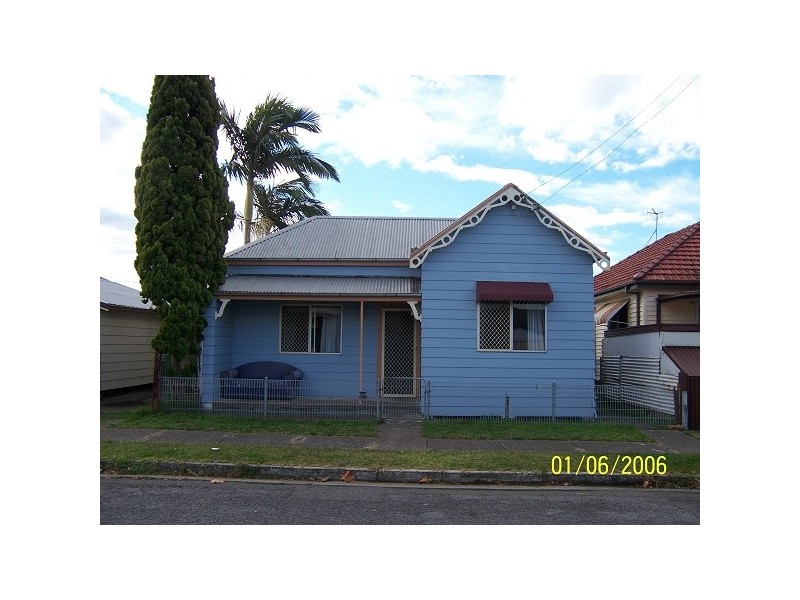 6 GULLIVER STREET, Hamilton NSW 2303