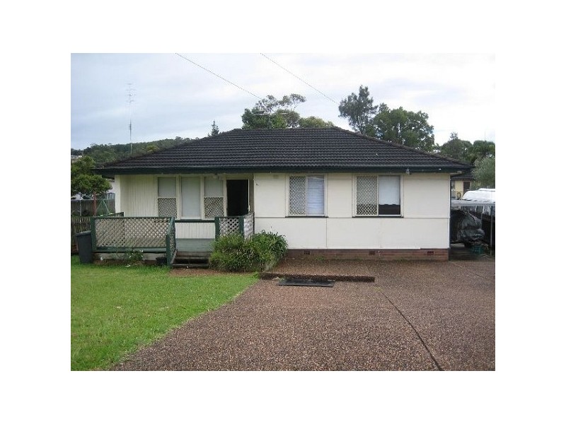 13 Teak Street, Gateshead NSW 2290