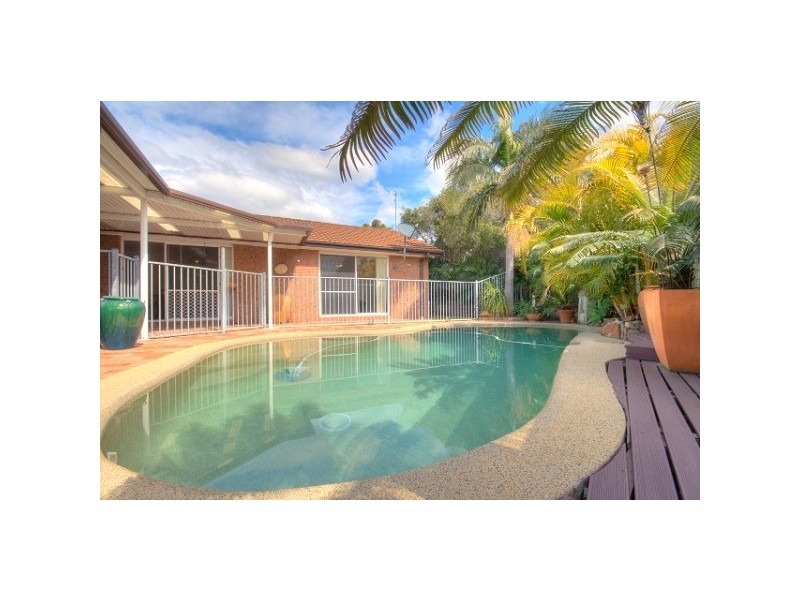 18 Buttermere Drive, Lakelands NSW 2282