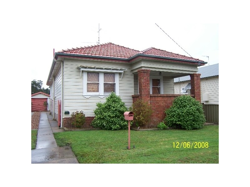 10 Mowbray Crescent, Adamstown NSW 2289