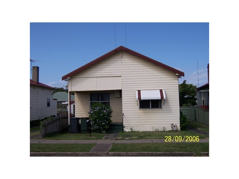 18 Denison Street, Mayfield NSW 2304