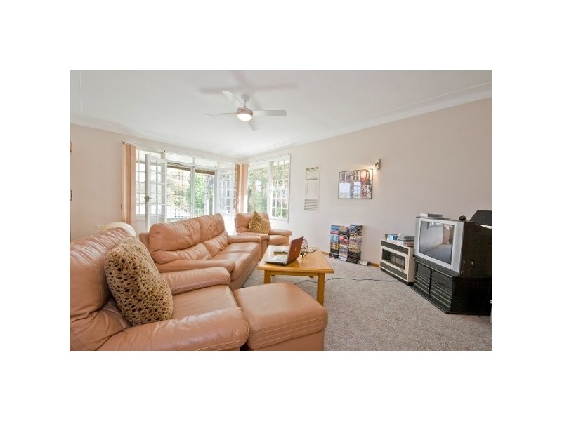 22 Kimbarra Close, Kotara NSW 2289